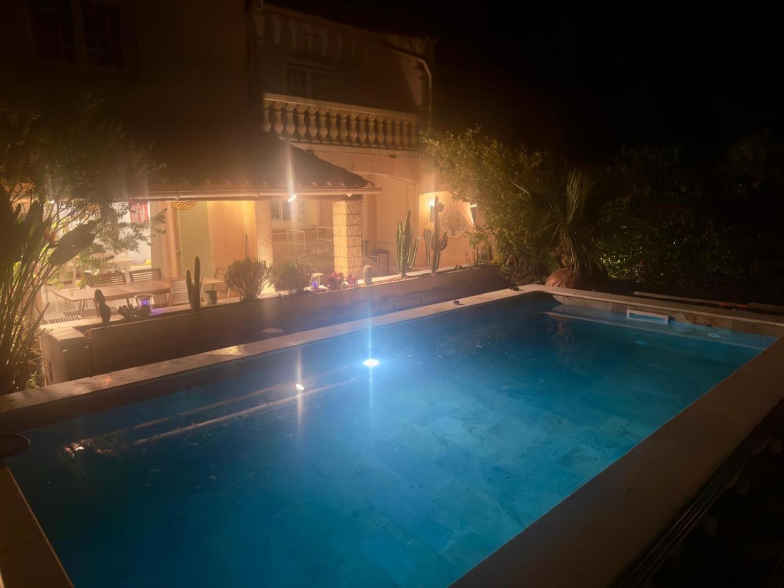 Villa Domaine Font Mourier Cogolin Bagian luar foto